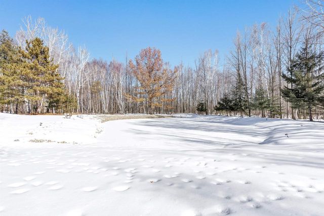 5990 ALLEN ROAD, Little Suamico, WI 54141