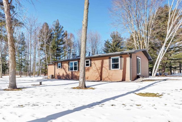 5990 ALLEN ROAD, Little Suamico, WI 54141