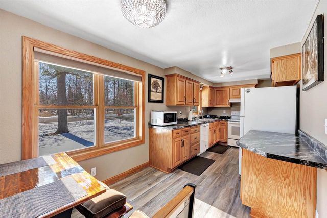 5990 ALLEN ROAD, Little Suamico, WI 54141