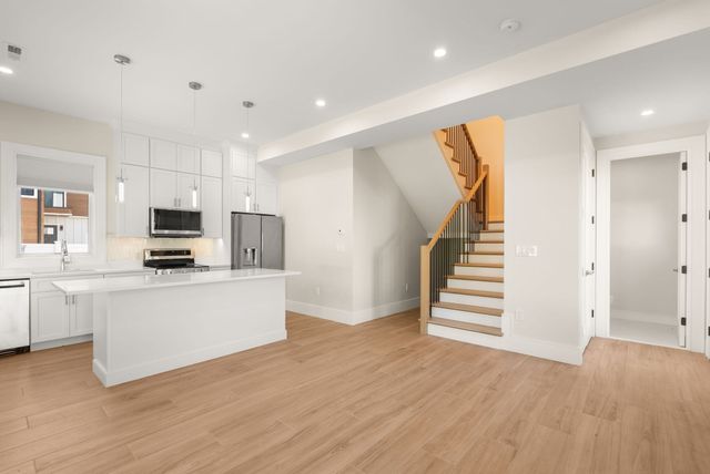 82 Lexington Street A, Newton, MA 02466
