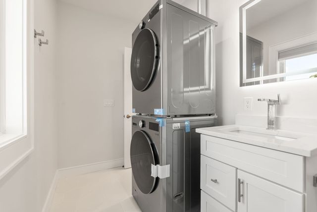 82 Lexington Street A, Newton, MA 02466