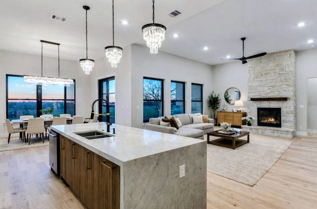 6306 Starlight Ranch Road, Godley, TX 76044