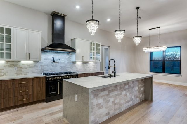 6306 Starlight Ranch Road, Godley, TX 76044