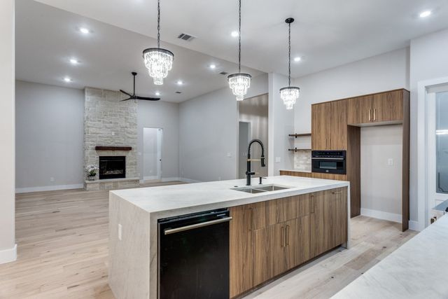 6306 Starlight Ranch Road, Godley, TX 76044