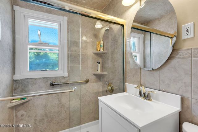 517 Riverwood Park, Point Pleasant, NJ 08742
