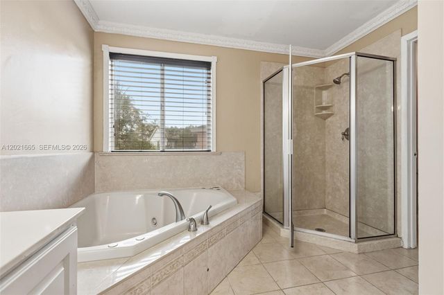 8801 SW 9th Ct, Pembroke Pines, FL 33025
