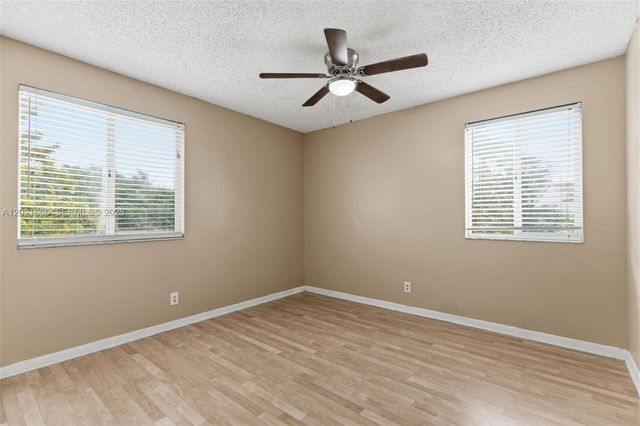 8801 SW 9th Ct, Pembroke Pines, FL 33025