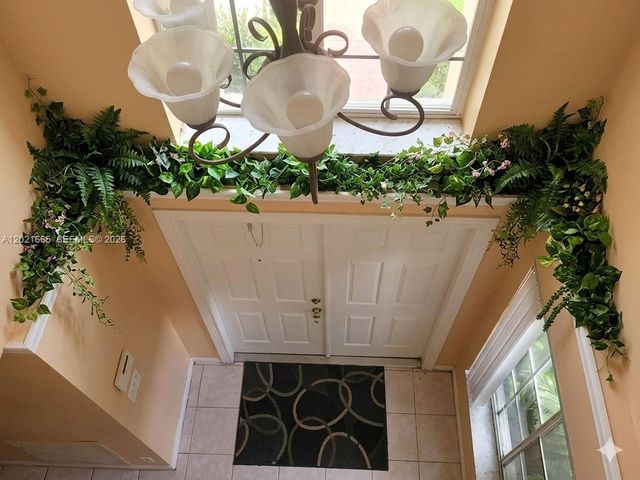 8801 SW 9th Ct, Pembroke Pines, FL 33025