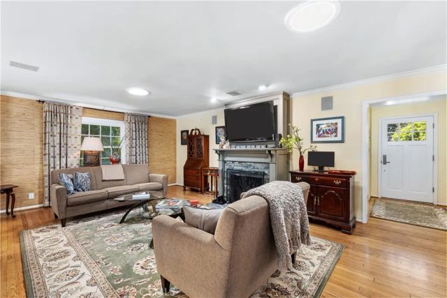 3456 Laurelvale Drive, Studio City, CA 91604