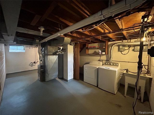 3364 Elder Road, West Bloomfield, MI 48324