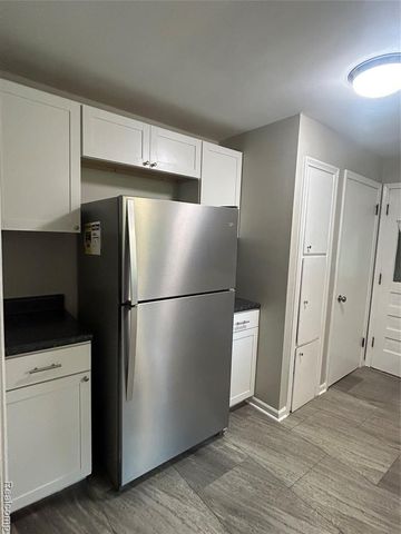 3364 Elder Road, West Bloomfield, MI 48324