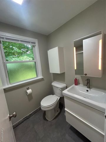 3364 Elder Road, West Bloomfield, MI 48324
