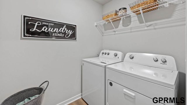 7205 S 204th Avenue, Gretna, NE 68028