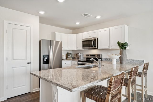 6642 Lunsford Dr, Prince George, VA 23875