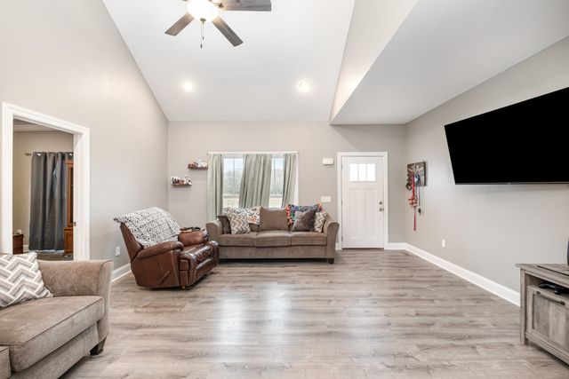 2661 Anes Station Rd, Lewisburg, TN 37091