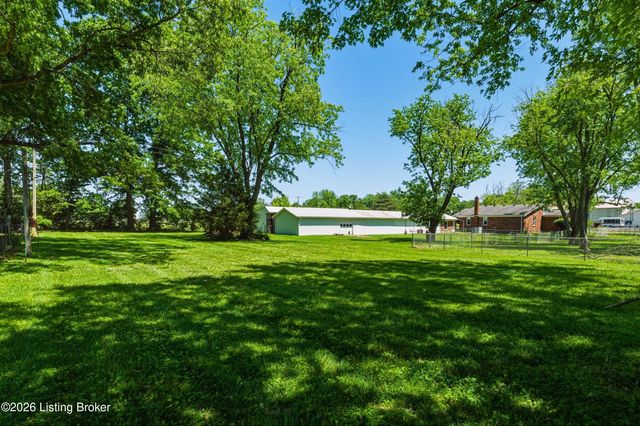 1545 Greenbriar Rd, Mt Washington, KY 40047