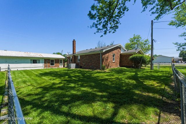 1545 Greenbriar Rd, Mt Washington, KY 40047