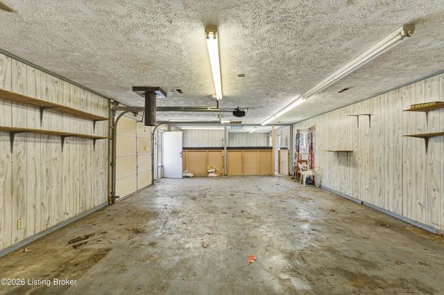 1545 Greenbriar Rd, Mt Washington, KY 40047