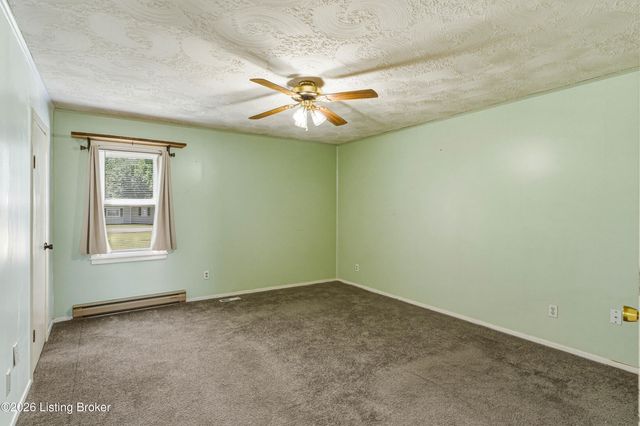 1545 Greenbriar Rd, Mt Washington, KY 40047