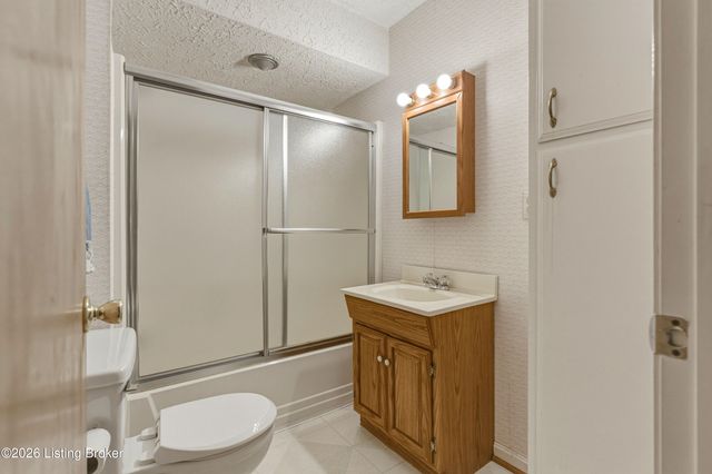 1545 Greenbriar Rd, Mt Washington, KY 40047