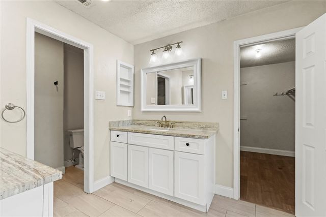 1614 Chesterfield Drive, Carrollton, TX 75007