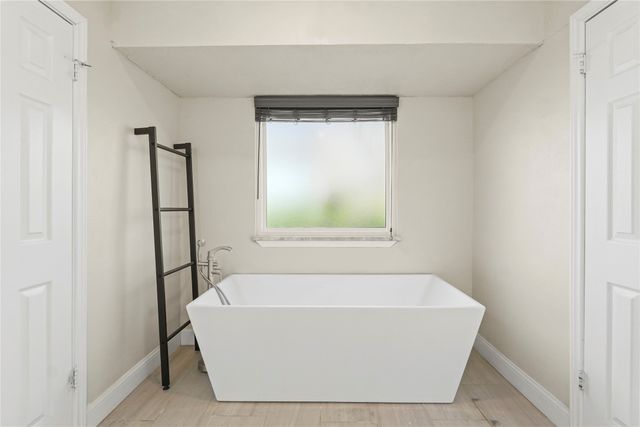 1614 Chesterfield Drive, Carrollton, TX 75007