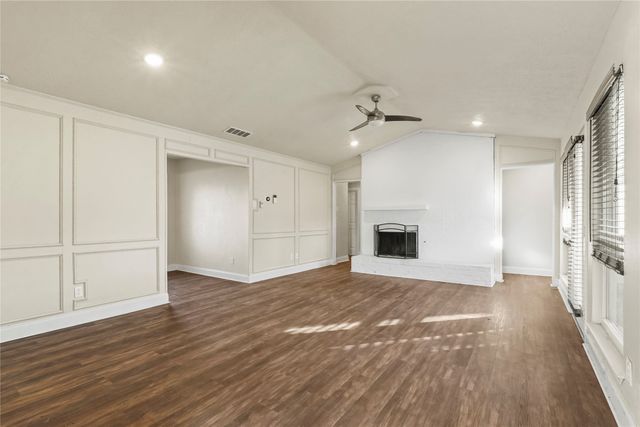 1614 Chesterfield Drive, Carrollton, TX 75007