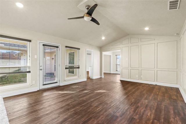 1614 Chesterfield Drive, Carrollton, TX 75007