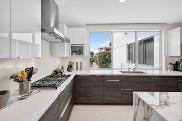 244 Garden Court, Lauderdale-By-The-Sea, Lauderdale By The Sea, FL 33308