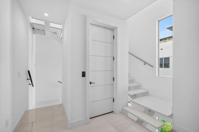 244 Garden Court, Lauderdale-By-The-Sea, Lauderdale By The Sea, FL 33308