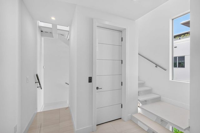 244 Garden Court, Lauderdale-By-The-Sea, Lauderdale By The Sea, FL 33308