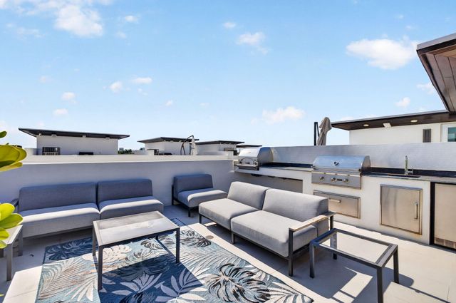 244 Garden Court, Lauderdale-By-The-Sea, Lauderdale By The Sea, FL 33308