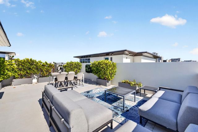 244 Garden Court, Lauderdale-By-The-Sea, Lauderdale By The Sea, FL 33308