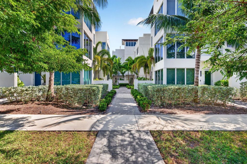 244 Garden Court, Lauderdale-By-The-Sea, Lauderdale By The Sea, FL 33308