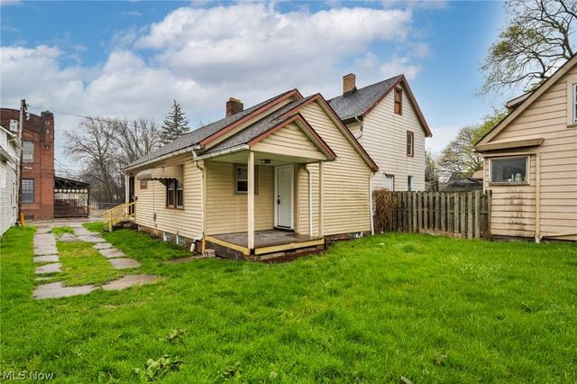 6610 Clark Avenue, Cleveland, OH 44102