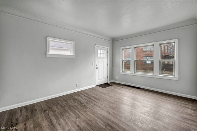 6610 Clark Avenue, Cleveland, OH 44102