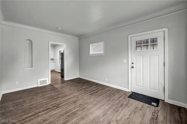 6610 Clark Avenue, Cleveland, OH 44102