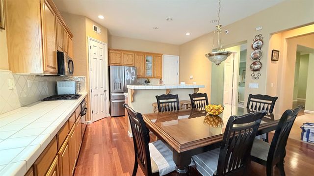 3627 Wild Oak Dr, Ceres, CA 95307