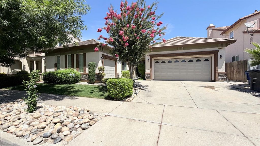 3627 Wild Oak Dr, Ceres, CA 95307