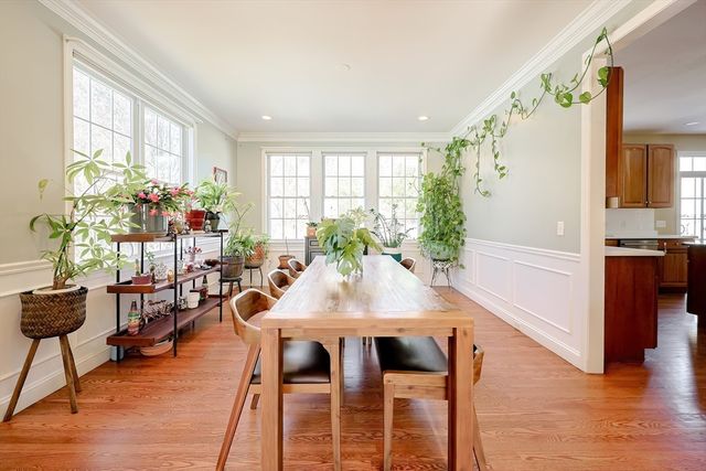 1 Honeysuckle Cir, Hopkinton, MA 01748