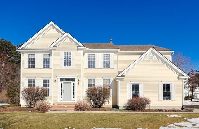 1 Honeysuckle Cir, Hopkinton, MA 01748
