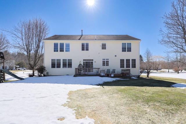 1 Honeysuckle Cir, Hopkinton, MA 01748