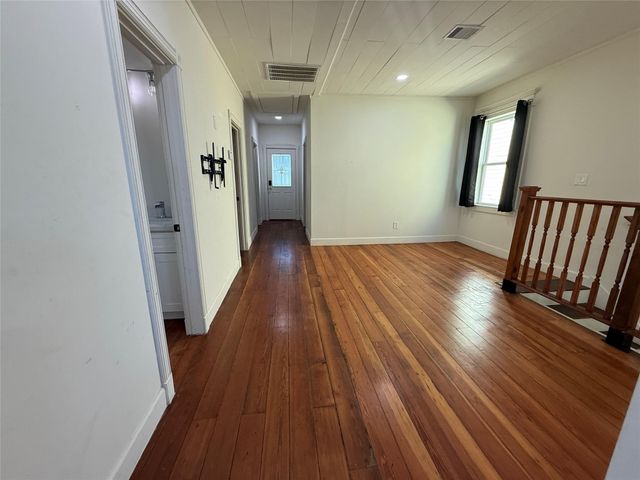 1213 32nd Street, Galveston, TX 77550