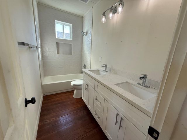 1213 32nd Street, Galveston, TX 77550