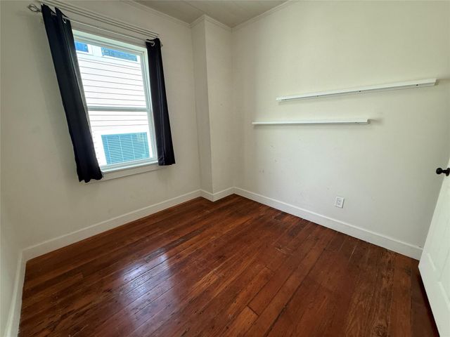 1213 32nd Street, Galveston, TX 77550