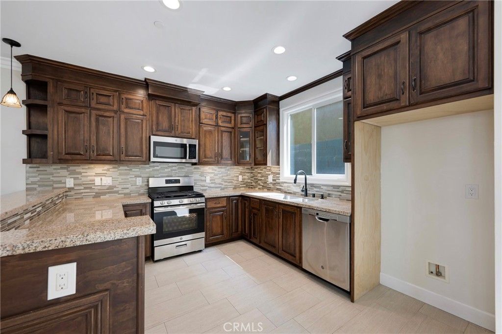 7776 Liberty, Huntington Beach, CA 92647 — photo 2