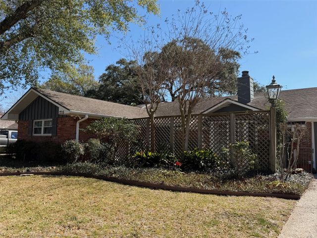 7715 Highmeadow Drive, Houston, TX 77063