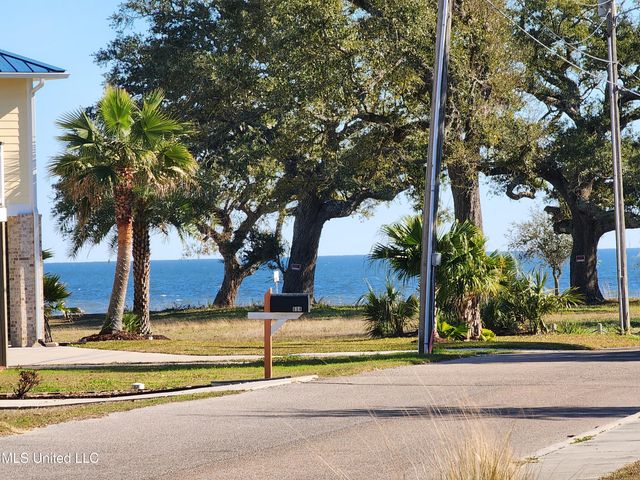 627 Hardy Avenue, Gulfport, MS 39501