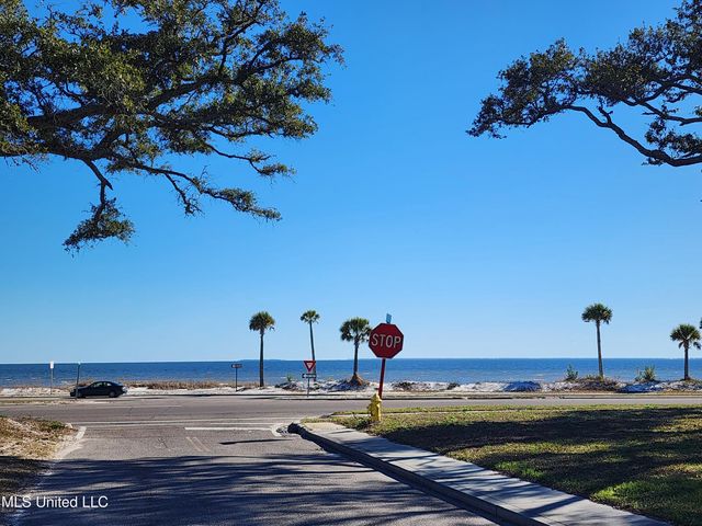 627 Hardy Avenue, Gulfport, MS 39501