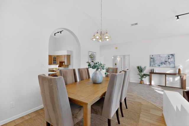 41 Madole Road, Edgewood, NM 87015